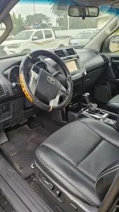 interiorFront