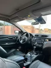 interiorFront