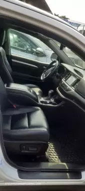 interiorFront