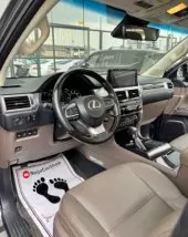 interiorFront