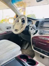 interiorFront
