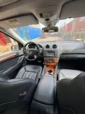 interiorFront