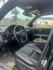 interiorFront