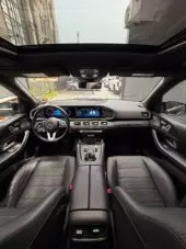 interiorFront