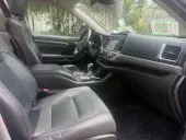 interiorFront