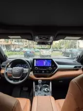 interiorFront