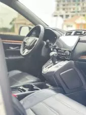 interiorFront