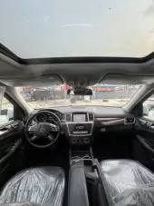 interiorFront