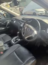 interiorFront