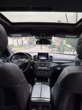 interiorFront