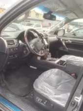 interiorFront