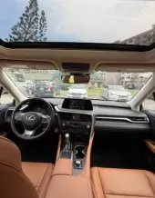 interiorFront