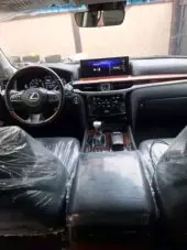 interiorBack