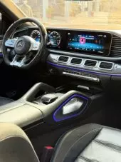 interiorFront