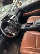 interiorFront