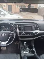 interiorFront