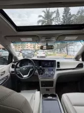 interiorFront