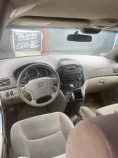 interiorFront