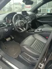 interiorFront