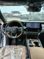 interiorFront