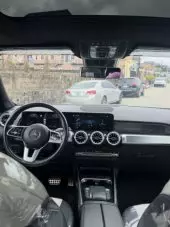 interiorFront