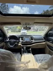 interiorFront