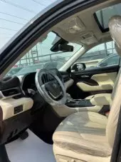 interiorFront