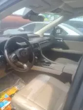 interiorFront