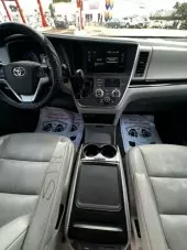interiorFront