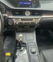 interiorFront
