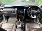 interiorFront