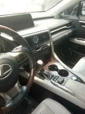 interiorFront