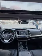 interiorFront