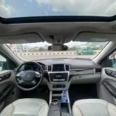 interiorFront