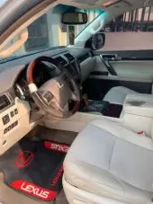 interiorFront