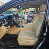 interiorFront