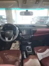 interiorFront