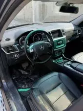 interiorFront