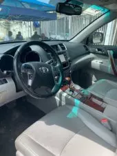 interiorFront