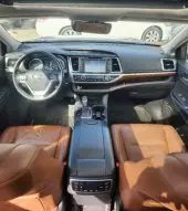 interiorFront