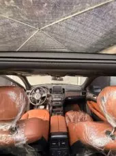 interiorFront