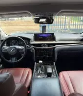 interiorFront