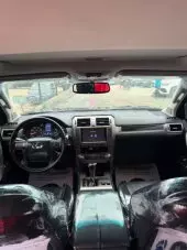 interiorFront