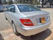 car Right Back