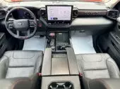 interiorFront