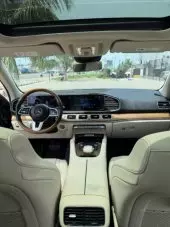 interiorFront