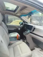interiorFront
