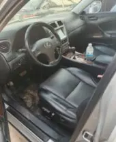 interiorFront