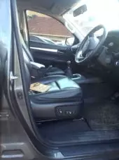 interiorFront