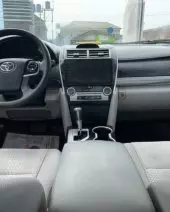 interiorFront